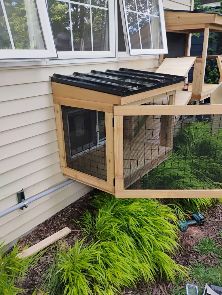 Catio Builder Michigan | Custom Outdoor Cat Enclosures 1000002825