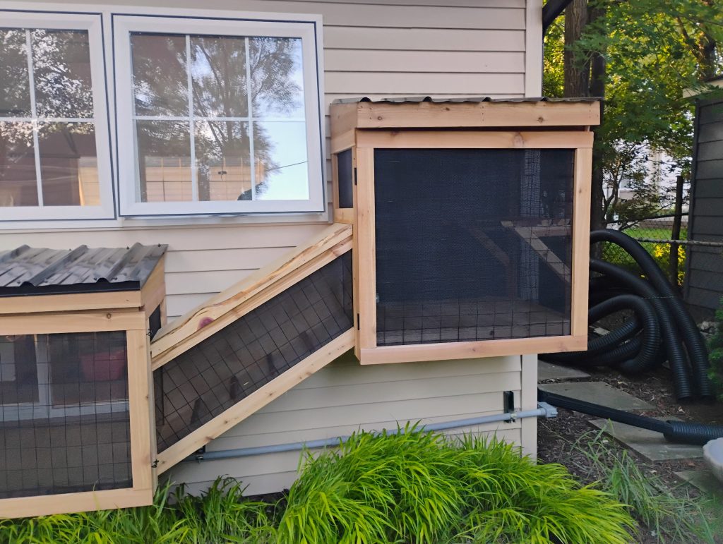 Catio Builder Michigan | Custom Outdoor Cat Enclosures 1000002840